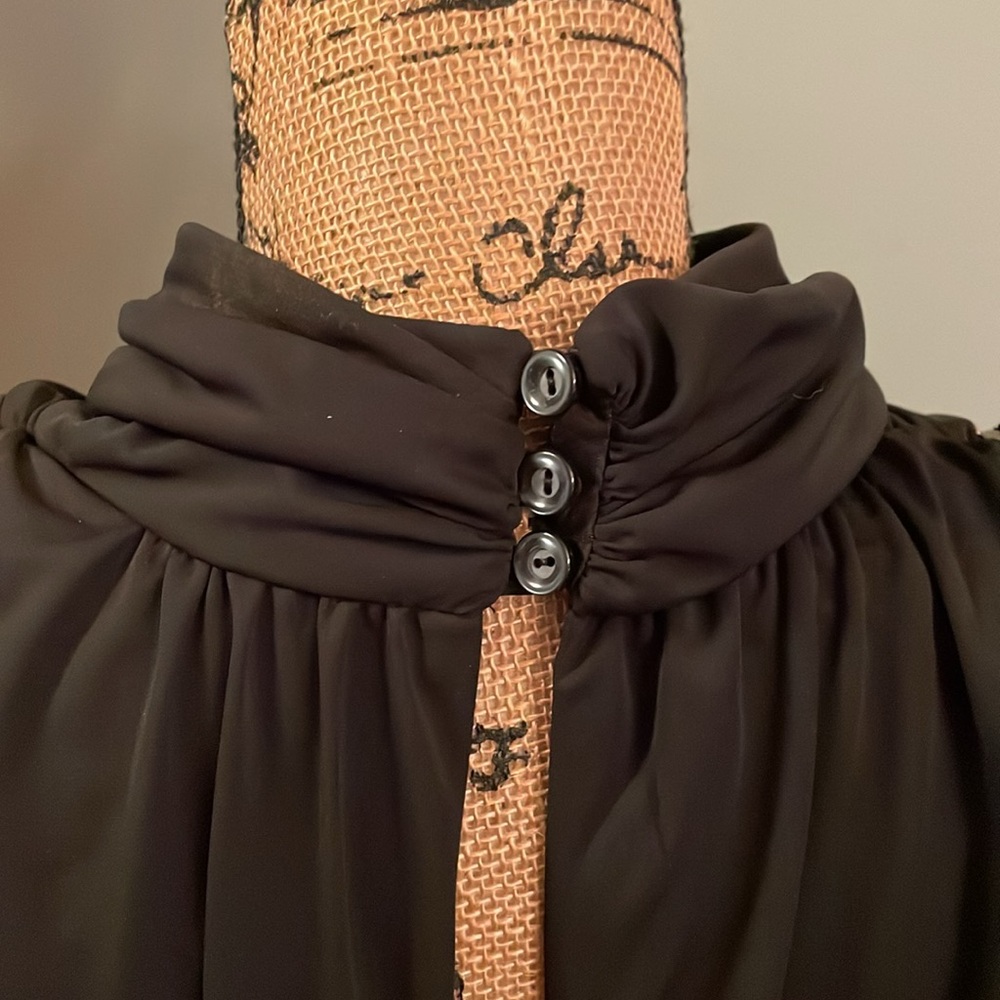 1980s J. Harris black dress. Size 6 measurements below. - Picture 9 of 14